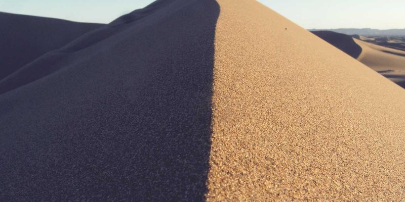 智力机械革命：人工智能驱动的工业自动化解决方案如何重塑机械制造