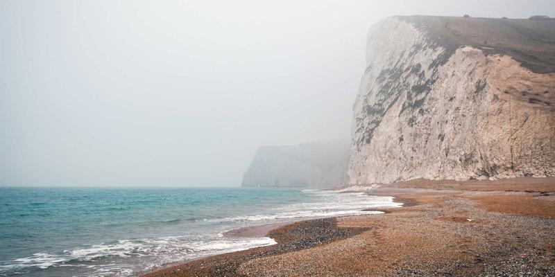精密制造新纪元：强化学习驱动工业机械臂在复杂装配场景的自主技能进化